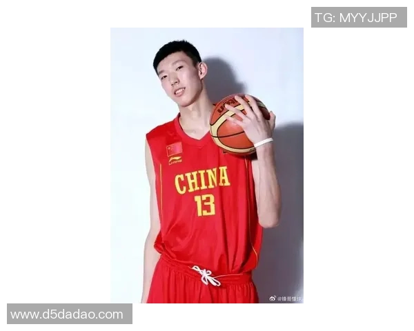 周琦的篮球之路:从青涩少年到国际赛场的璀璨明星 周琦的篮球之路:从青涩少年到国际赛场的璀璨明星