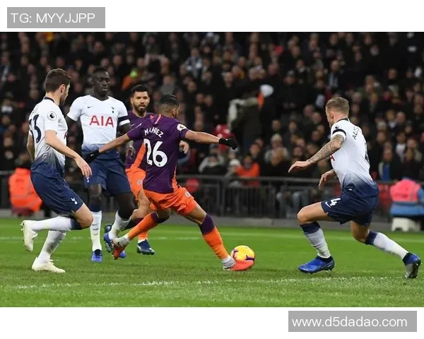 英超焦点战莱斯特城迎战曼彻斯特联争夺积分荣耀