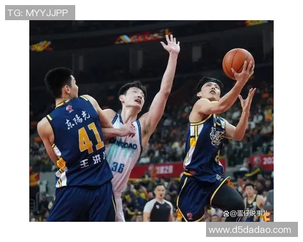 广州与北控激战后赛后访谈球员教练分享精彩瞬间与战术思考 广州与北控激战后赛后访谈球员教练分享精彩瞬间与战术思考