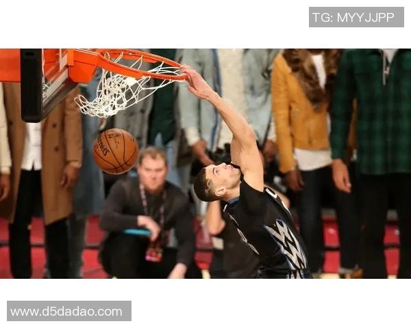 扎克拉文如何在NBA赛场上展现全能球技与领导力 扎克拉文如何在NBA赛场上展现全能球技与领导力