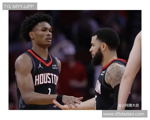 火箭队与灰熊队的激烈对决揭示了季前赛的精彩与挑战