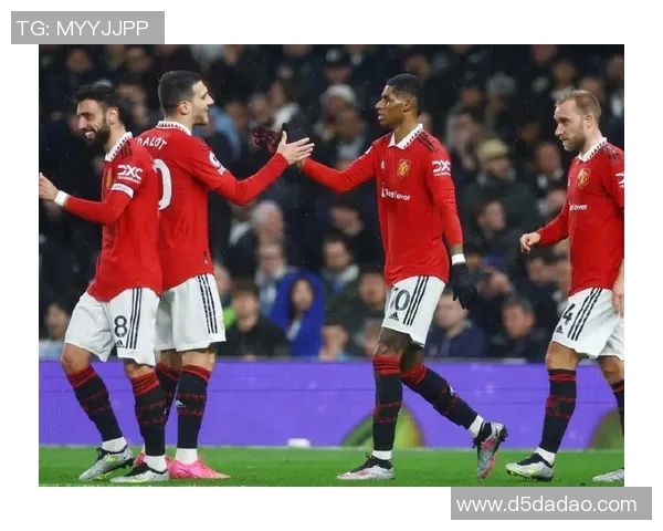 拉什福德领衔曼联新赛季冲击目标展望与挑战并存的足球之路